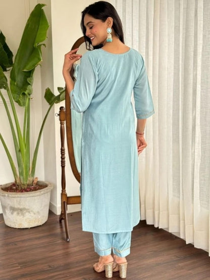 Blue Embroidered Kurta Pant Set with Floral Organza Dupatta