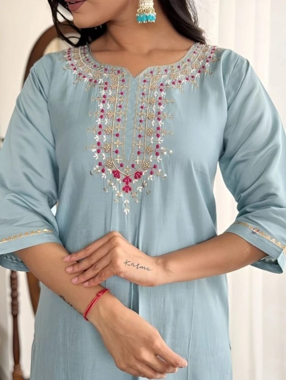 Blue Embroidered Kurta Pant Set with Floral Organza Dupatta