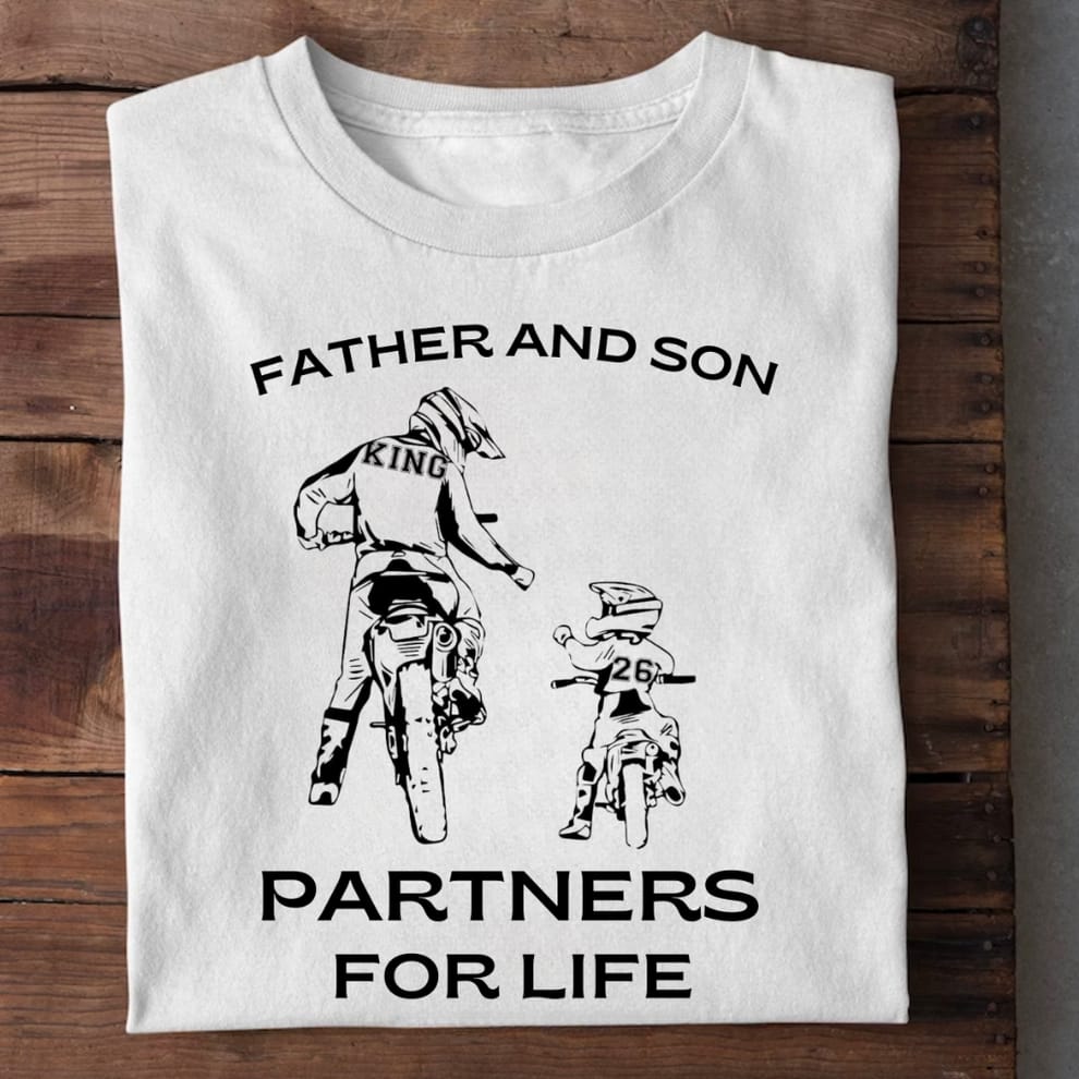 My Daughter Is My Baby I Will Defend And Protect Her All Of My Life Graphic Tee